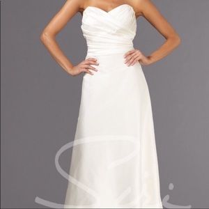 Siri Bridal Gown Ivory Duppioni Silk Off White